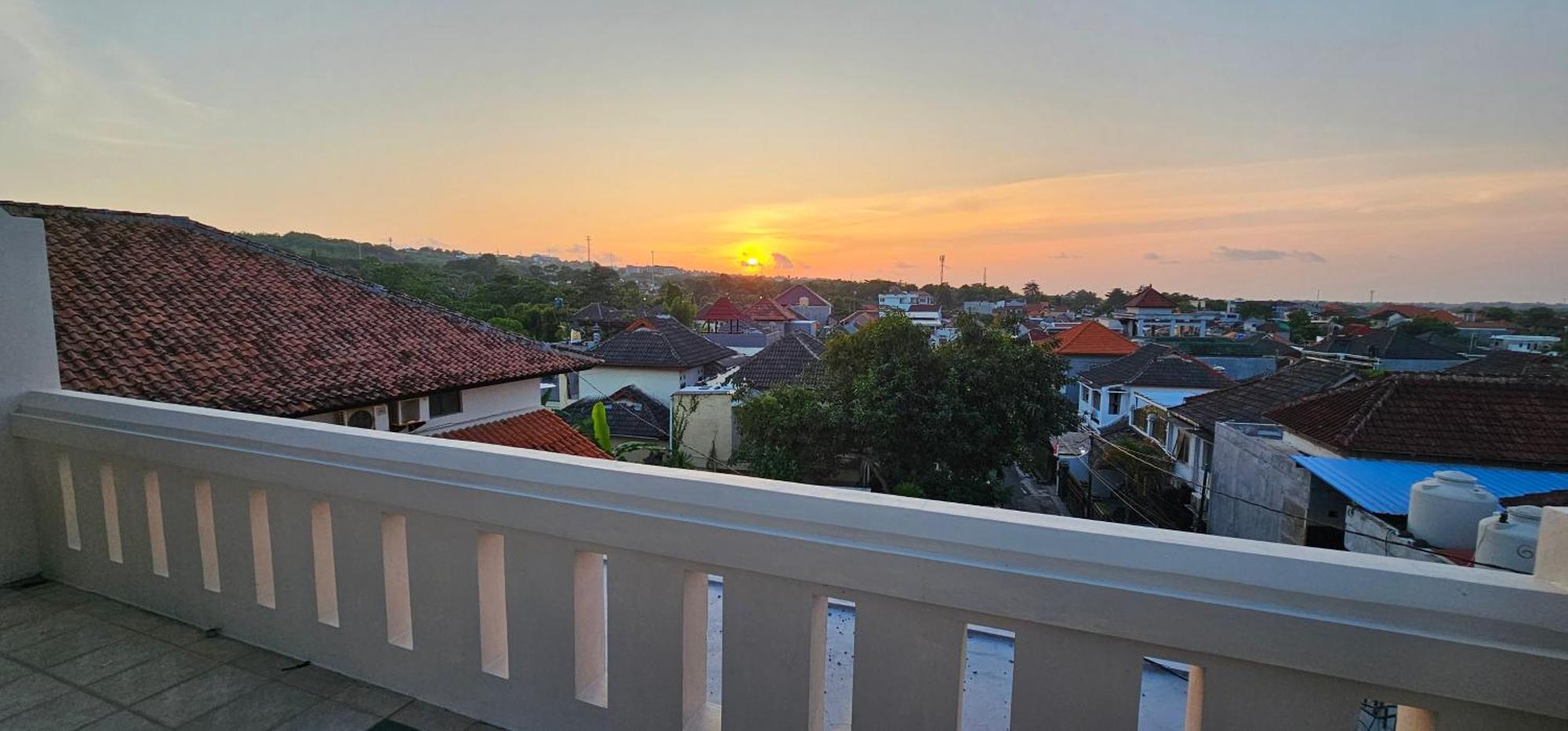 Gwk View Boutique Hotel And Residence Jimbaran  Exterior photo