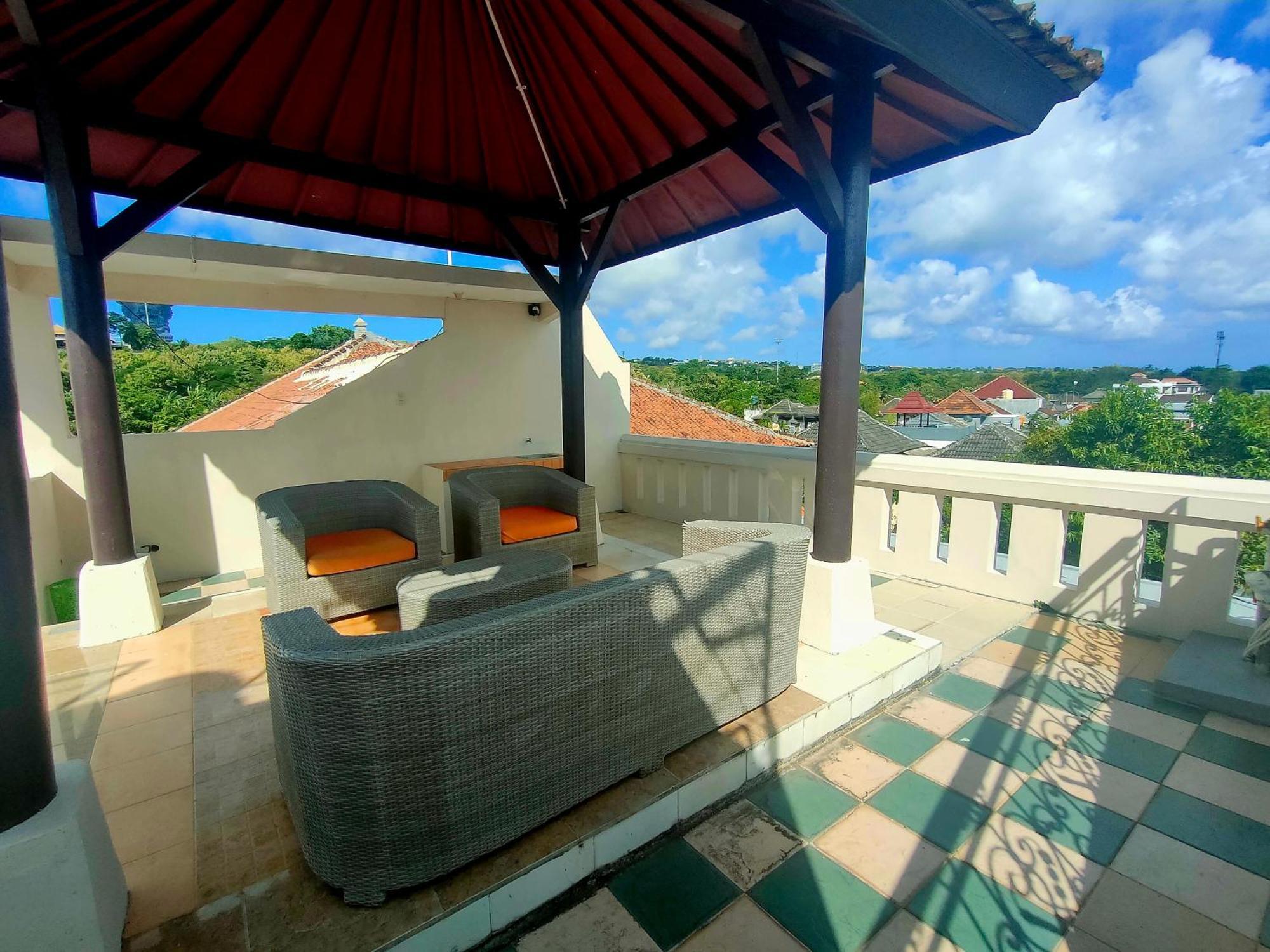 Gwk View Boutique Hotel And Residence Jimbaran  Exterior photo